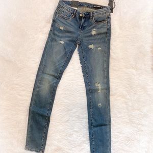 BLANK NYC-distressed classic skinny jeans
